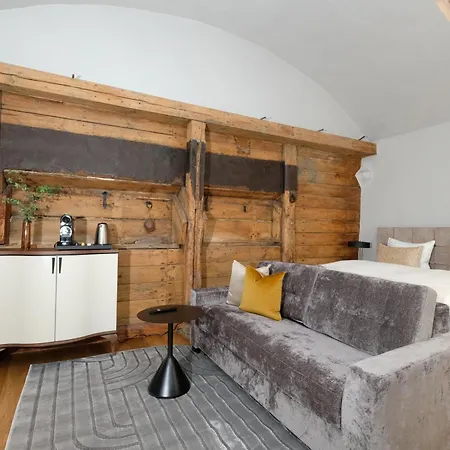 Отель The Three Sisters Таллин