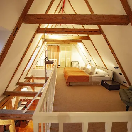 The Three Sisters 4* Таллин