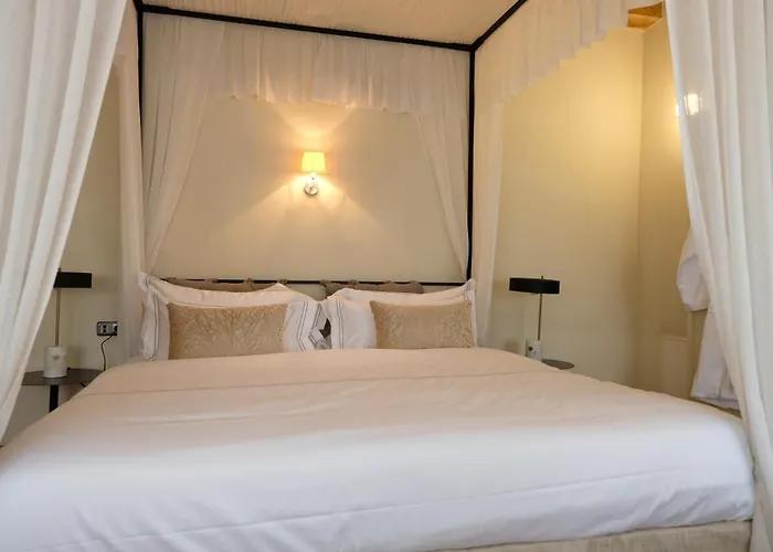 The Three Sisters 4* Ταλίν