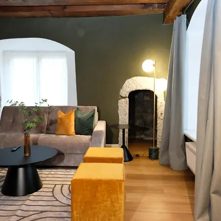 Otel The Three Sisters