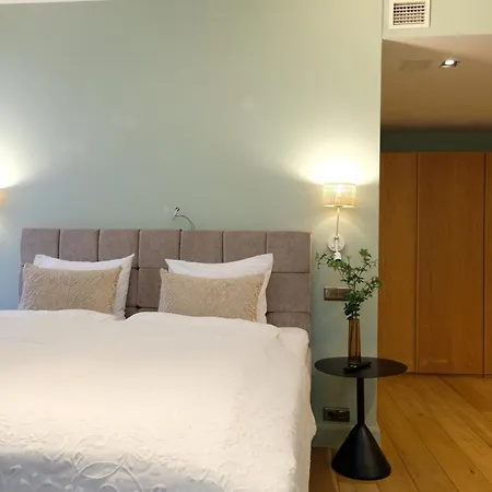 The Three Sisters Hotel 4*