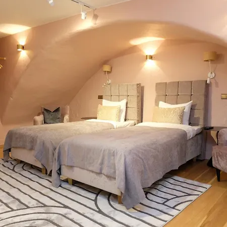 The Three Sisters Hotel 5*