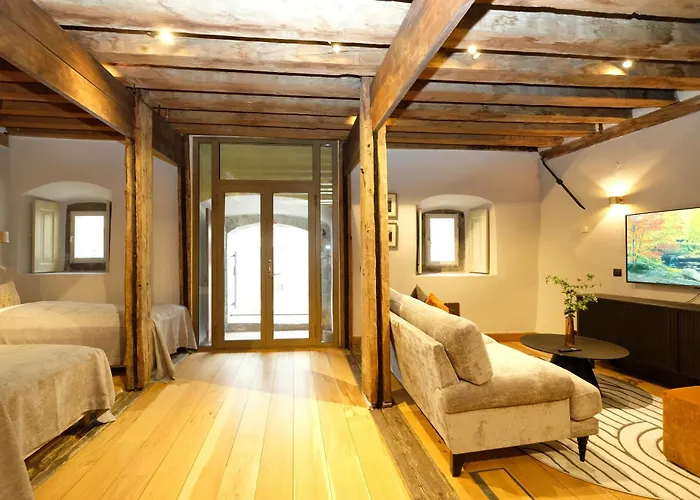 호텔 The Three Sisters 4*