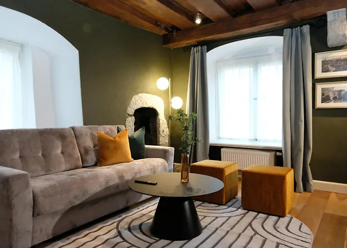 The Three Sisters מלון