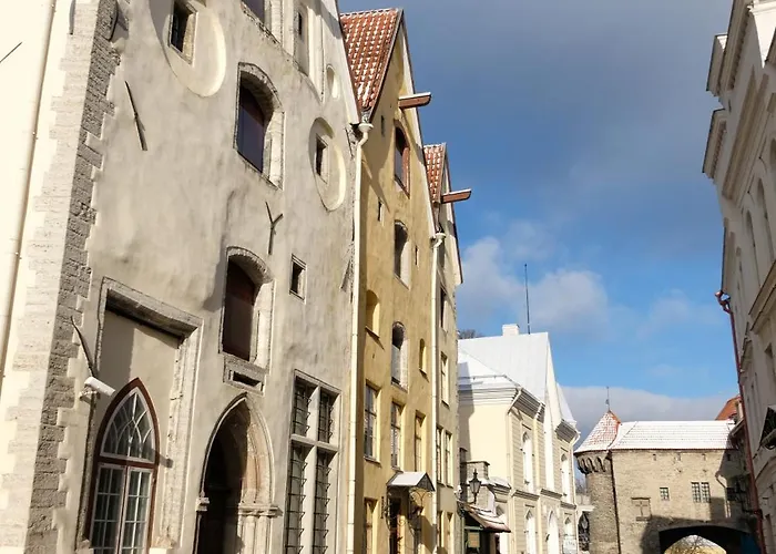 The Three Sisters 탈린