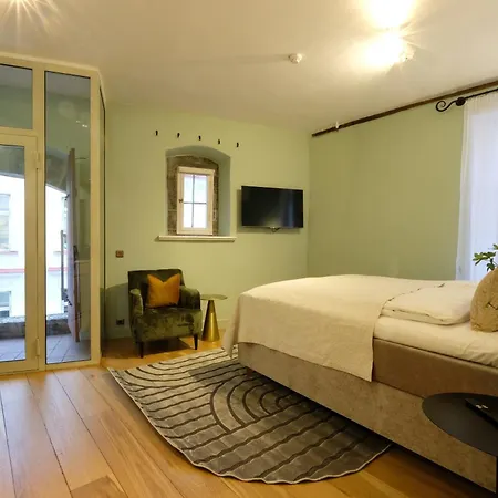 The Three Sisters Hotell 4*