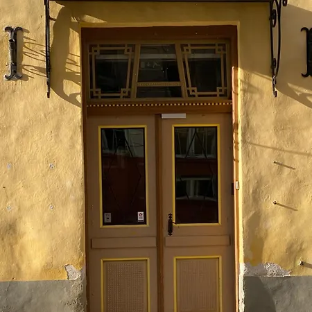 Hotell The Three Sisters 4*