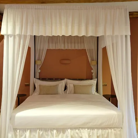 The Three Sisters Hotell 4*