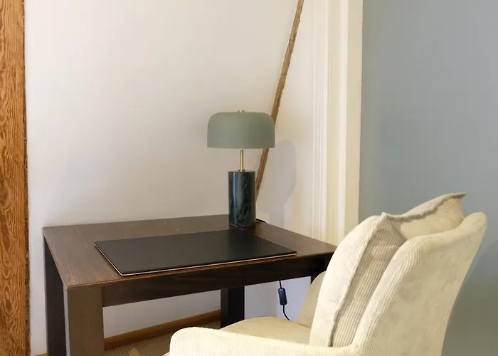 The Three Sisters 4*