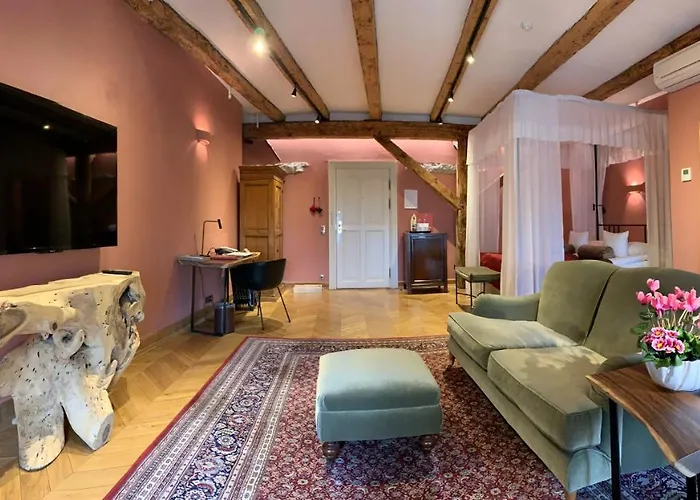 The Three Sisters 4* タリン